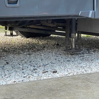 DM RV Repair Mobile Services - This is the picture of the jacks they said they fixed and they charged me over $100! Liars !!!!!! - RV Repair Near Me DM RV Repair Mobile Services - This is the picture of the jacks they said they fixed and they charged me over $100! Liars !!!!!! - RV Repair Near Me
