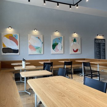 sweetgreen - Healthy Salads, Wraps, and Bowls - Seating - Salad Near Me - San Antonio, Texas sweetgreen - Healthy Salads, Wraps, and Bowls - Seating - Salad Near Me - San Antonio, Texas