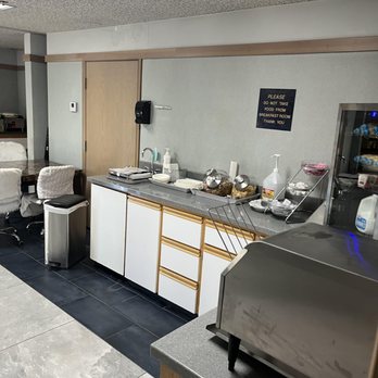 Americas Best Value Inn Phoenix Ashland - Continental Breakfast - Hotels Near Me - Phoenix, Oregon Americas Best Value Inn Phoenix Ashland - Continental Breakfast - Hotels Near Me - Phoenix, Oregon