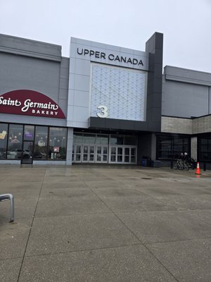 Upper Canada Mall by null