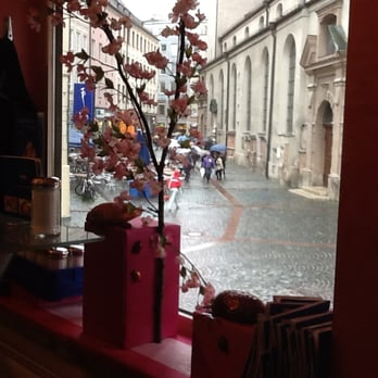 Café Rischart Am Markt - Blick zum "Alten Peter" - Bakeries Near Me - Munich, BY