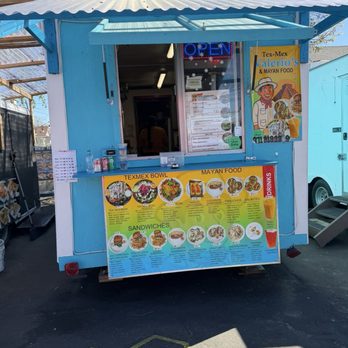 Foster Food Carts - Street Vendors Near Me - Portland, Oregon