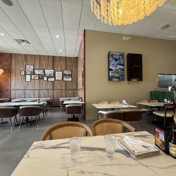 Max's Restaurant - Filipino Near Me - Las Vegas, Nevada Max's Restaurant - Filipino Near Me - Las Vegas, Nevada