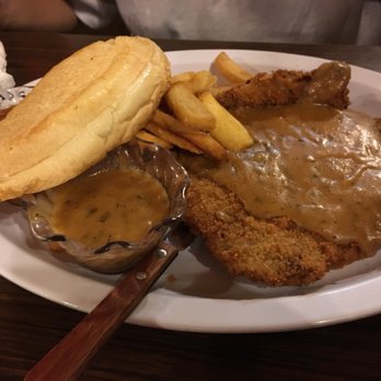 Chris' & Pitt's - Country fried steak. BIG AND GOOD! Around $15. With baked beans and fries. A recommendation to you all - Barbeque Near Me - Downey, California