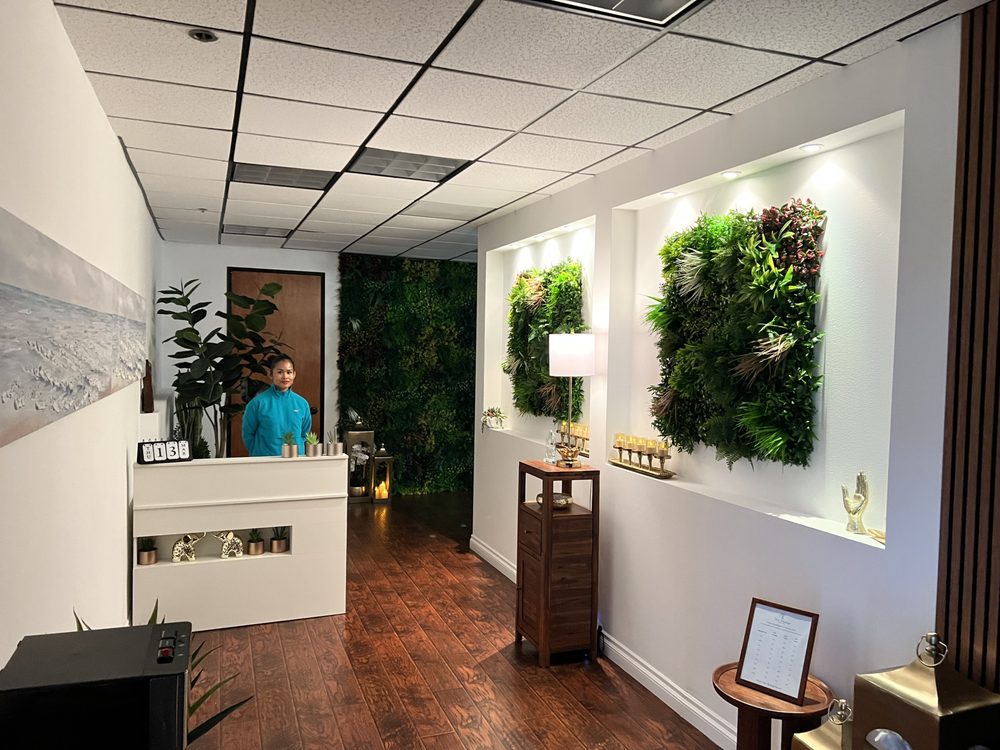 Thai Massage Body Balance Logo