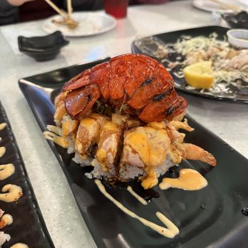 Kakuna Sushi - Boujee Roll - Sushi Bars Near Me - San Leandro, California