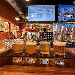 Southernmost Pint Brewpub - Flight.