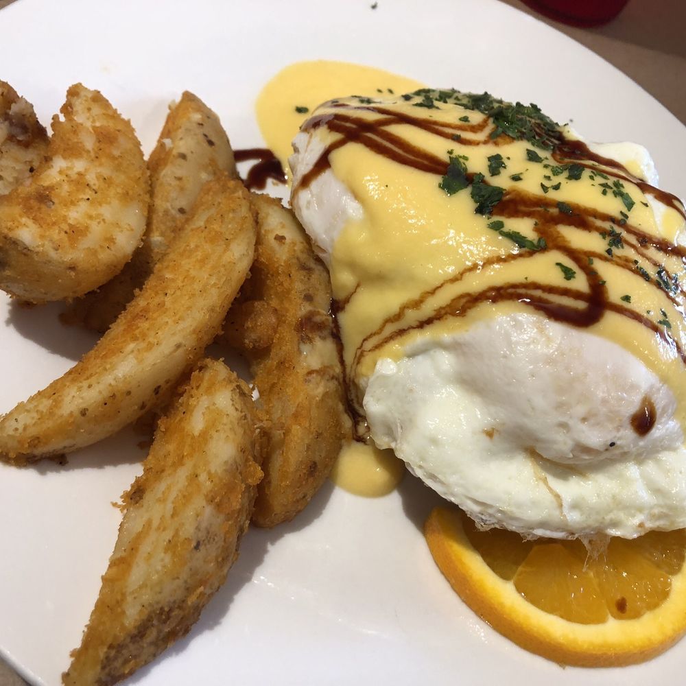 Cheeser's Palace Cafe - Classic Benedict - Breakfast & Brunch Near Me - Clermont, Florida Cheeser's Palace Cafe - Classic Benedict - Breakfast & Brunch Near Me - Clermont, Florida