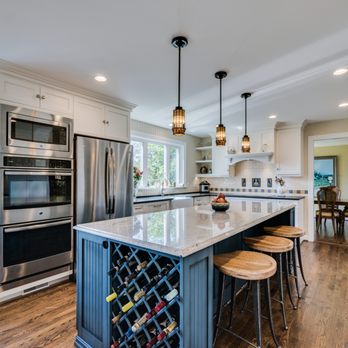 Landis Architects | Builders - Traditional Kitchen in Potomac, MD - General Contractors Near Me - Washington, DC, District of Columbia Landis Architects | Builders - Traditional Kitchen in Potomac, MD - General Contractors Near Me - Washington, DC, District of Columbia