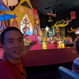 Inside it's a small world boat ride at Fantasyland at Magic Kingdom at Disney World. Look! Thai people!