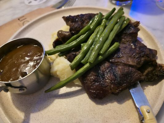 The Lion Hotel by null