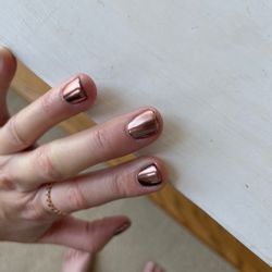 Victoria Nails