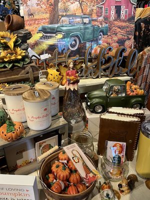 Cracker Barrel Old Country Store by null