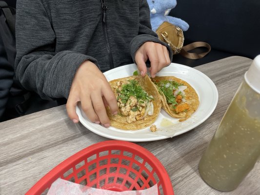 Jose's Tacos by null