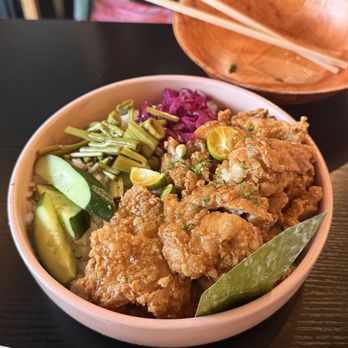 Minasa - Calamansi Garlic chicken rice bowl - Filipino Near Me - Waipahu, Hawaii Minasa - Calamansi Garlic chicken rice bowl - Filipino Near Me - Waipahu, Hawaii