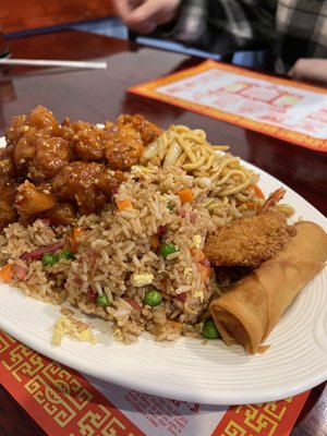 Mei Wei Chinese Restaurant by null