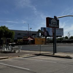 PHX Burrito House - Lots of parking spaces.