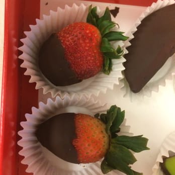 Edible Arrangements - Pitiful! - Gift Shops Near Me - Woodbridge, Virginia