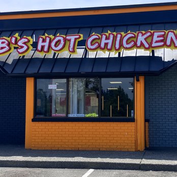 B's Hot Chicken - Walking up to the dining room. - Fast Food Near Me - Kent, Washington B's Hot Chicken - Walking up to the dining room. - Fast Food Near Me - Kent, Washington
