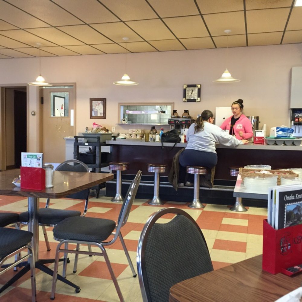 Nite Hawkes Cafe - Counter service as well as booths and tables to choose from - American Near Me - Omaha, Nebraska Nite Hawkes Cafe - Counter service as well as booths and tables to choose from - American Near Me - Omaha, Nebraska