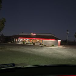 Tesla Supercharger - Kingman - Carl's Jr.  6am