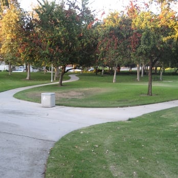 Castille Park - Parks Near Me - Mission Viejo, California