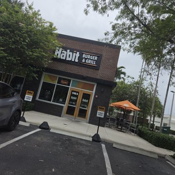 Habit Burger & Grill - Burgers Near Me - Plantation, Florida Habit Burger & Grill - Burgers Near Me - Plantation, Florida