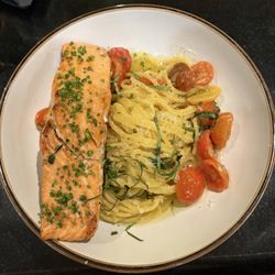 Mane Kitchen & Cocktails - Fresh Wild Salmon from Monterey Bay added to our house pasta dish. So delicious!