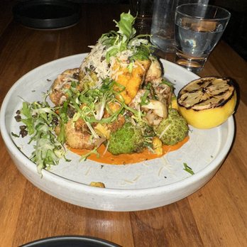 Mesler Kitchen Bar Lounge - New American Near Me - Chicago, Illinois