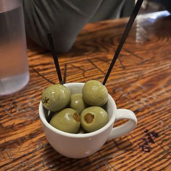 Uno Pizzeria & Grill - Olives - Pizza Near Me - Porter, Indiana Uno Pizzeria & Grill - Olives - Pizza Near Me - Porter, Indiana