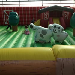 Blackwater Open Farm - Indoor bouncy farm
