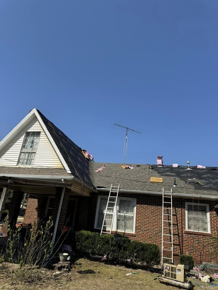 Slide of East Texas Roofing