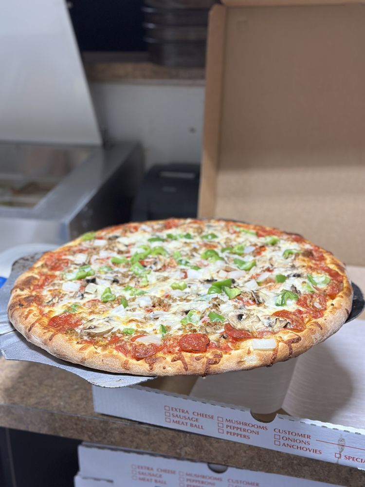 GIUSEPPE’S PIZZERIA Updated September 2024 15 Photos 268 Freeport Rd, Blawnox