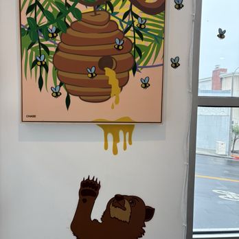 The Hive - Cafes Near Me - Manhattan Beach, California