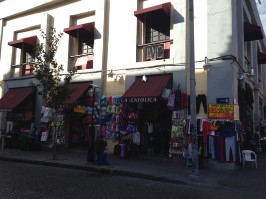 PLAZA COMERCIAL ISABEL LA CATÓLICA - Col. Centro, México, D.F., Mexico