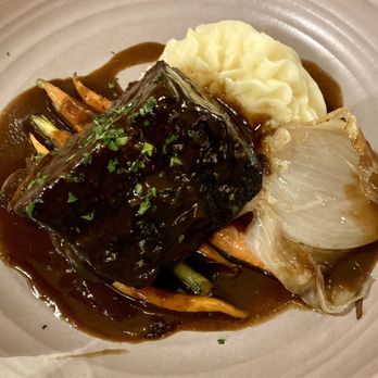Compagnon Wine Bistro - boeuf bourguignon - French Near Me - San Pedro, California Compagnon Wine Bistro - boeuf bourguignon - French Near Me - San Pedro, California