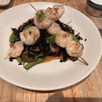 True Food Kitchen - Shrimp and black rice - New American Near Me - Palo Alto, California True Food Kitchen - Shrimp and black rice - New American Near Me - Palo Alto, California