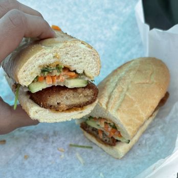 Big Bites Vietnamese Eatery - vegan fish po boy - Vietnamese Near Me - Mountain View, California