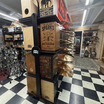 Music World - Musical Instruments & Teachers Near Me - Murfreesboro, Tennessee