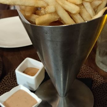 The Conche - Garlic and herb fries - Cocktail Bars Near Me - Leesburg, Virginia