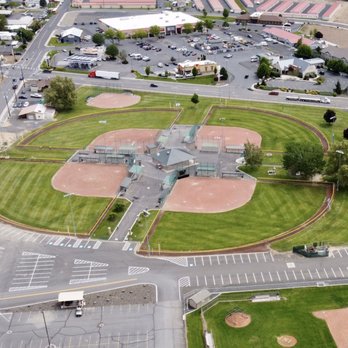 Carlon Park - Aerial view of Carlon Park - Parks Near Me - Selah, Washington Carlon Park - Aerial view of Carlon Park - Parks Near Me - Selah, Washington