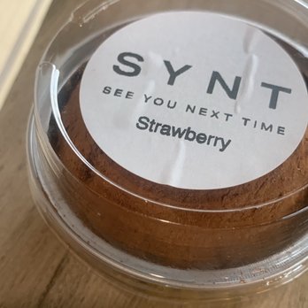 SYNT Coffee - Dubai Chewy cookie with strawberry - Coffee & Tea Near Me - Los Angeles, California