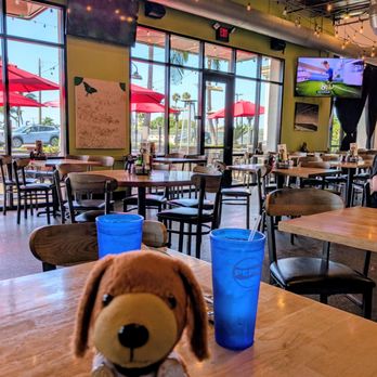 Mama's Comfort Food & Cocktails - Dining area. 7/1/26 - New American Near Me - Huntington Beach, California Mama's Comfort Food & Cocktails - Dining area. 7/1/26 - New American Near Me - Huntington Beach, California