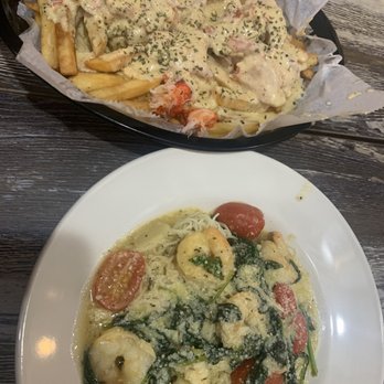 Pretty Girls Cook - Lobsta Mobsta loaded fries!!! & Saucy Shrimp scampi! - American Near Me - Philadelphia, Pennsylvania Pretty Girls Cook - Lobsta Mobsta loaded fries!!! & Saucy Shrimp scampi! - American Near Me - Philadelphia, Pennsylvania