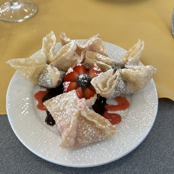 Community Kitchen Pittsburgh - Strawberry cheesecake and Oreo wontons - Caterers Near Me - Pittsburgh, Pennsylvania Community Kitchen Pittsburgh - Strawberry cheesecake and Oreo wontons - Caterers Near Me - Pittsburgh, Pennsylvania