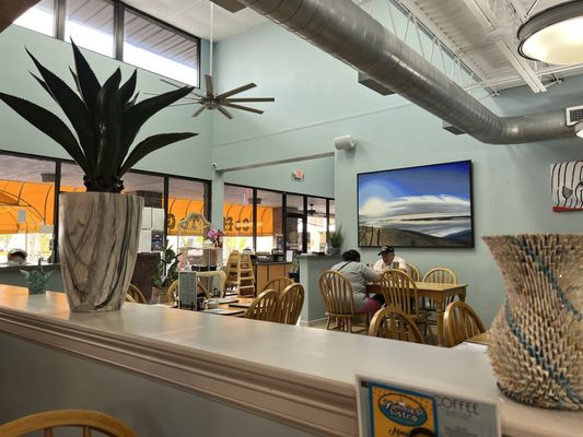 Yummies Bistro by null