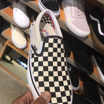 Vans - Shoe Stores Near Me - Hermosa Beach, California Vans - Shoe Stores Near Me - Hermosa Beach, California