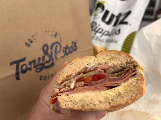 Tony & Pete’s by null
