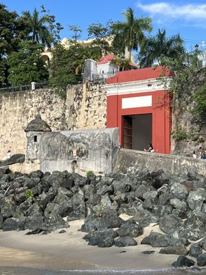 Puerta de San Juan by null