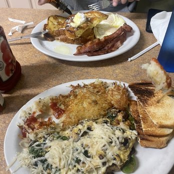 Rosy's Cafe - Joe's Special #Special #3 - French toast with bacon and eggs - American Near Me - Hayward, California